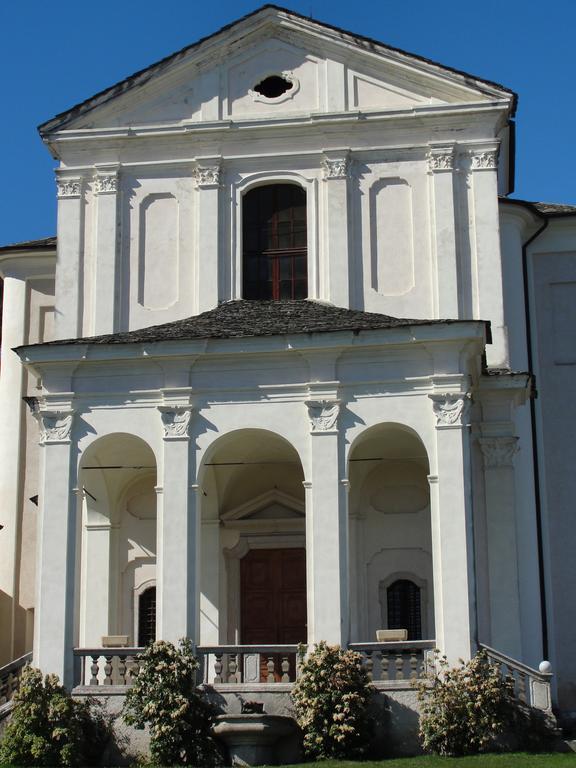 Апартаменти Dal Picasass House Madonna Del Sasso Номер фото